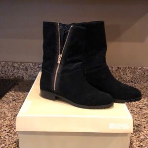 Black suede MICHAEL KORS boots